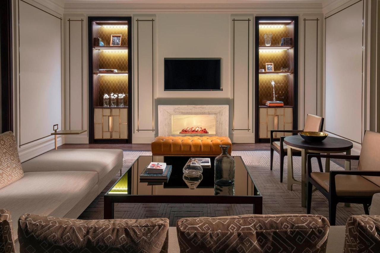 The St. Regis Astana Hotel Eksteriør billede The living room of a suite at The Ritz-Carlton, Dubai