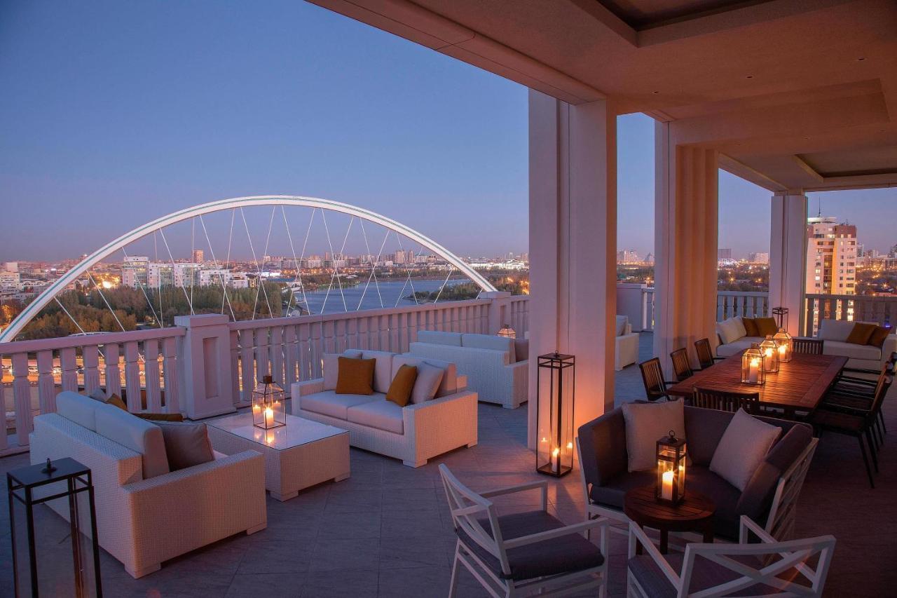 The St. Regis Astana Hotel Eksteriør billede The Terrace at The Four Seasons Hotel